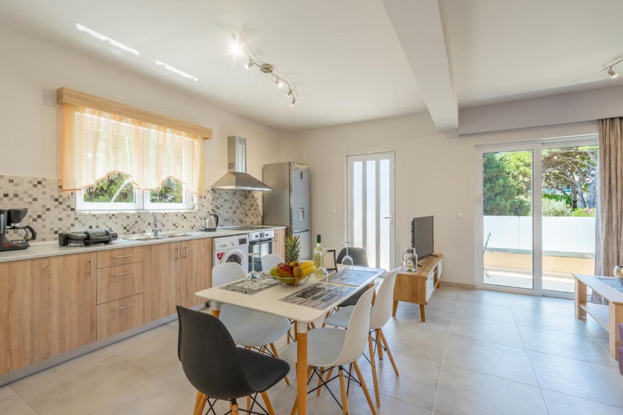 Apartment Massimo Ialysós Eksteriør bilde